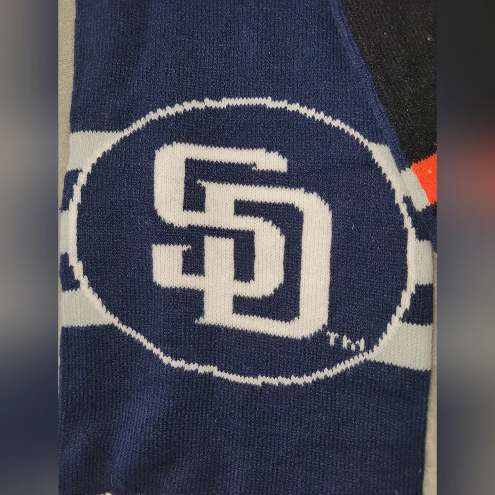 San Diego Padres x Club Tijuana Xolos SGA Soccer Reversable Collector Scarf NWOT